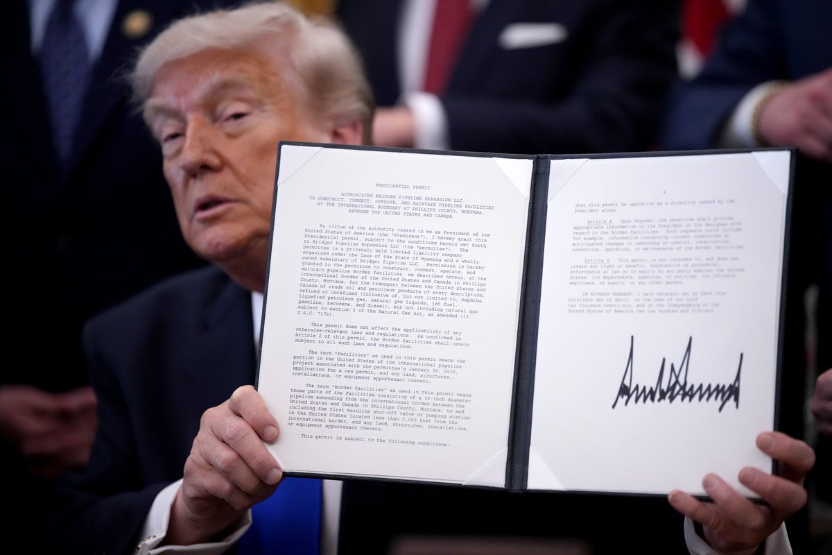 Trump signs executive order to expand retirement account access for millions of workers - The Independent