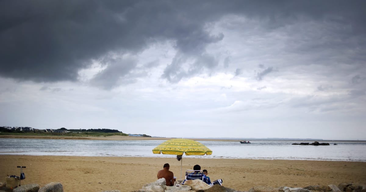 3 scenarios for Europe’s summer travel season – POLITICO