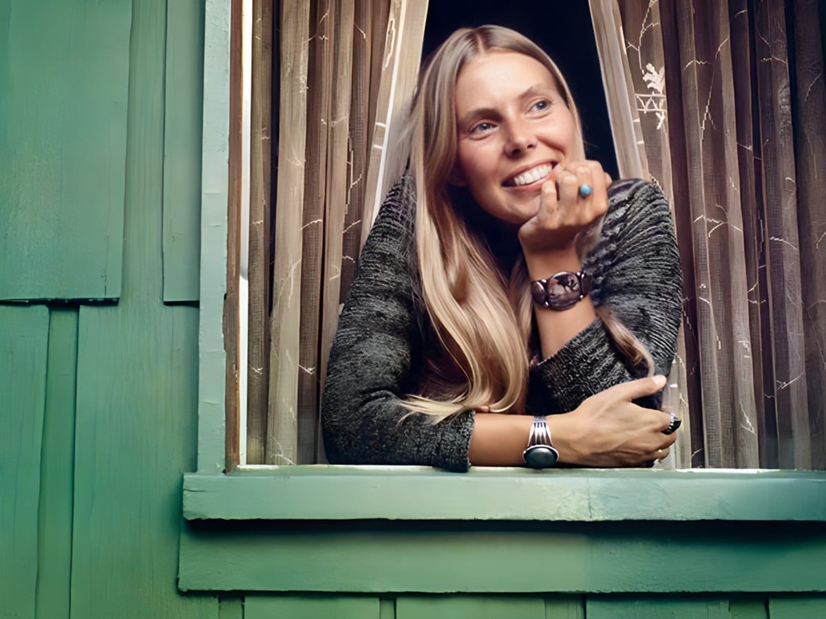 Joni Mitchell - Hippie Folk Goddess - 2022
