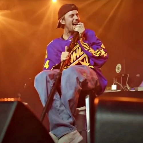 Coachella fever: Justin Bieber and KATSEYE rocket up the Official UK Singles Chart - Music News