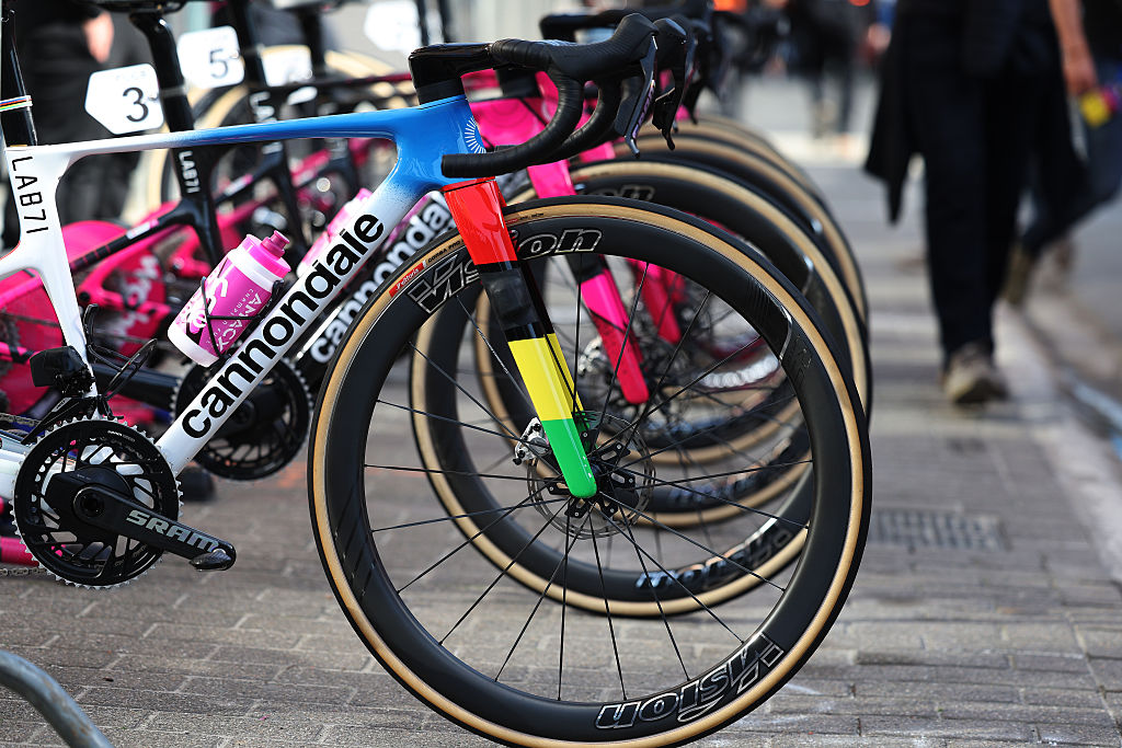 the bike of Magdeleine Vallieres before the start of Brabantse Pijl women 2026