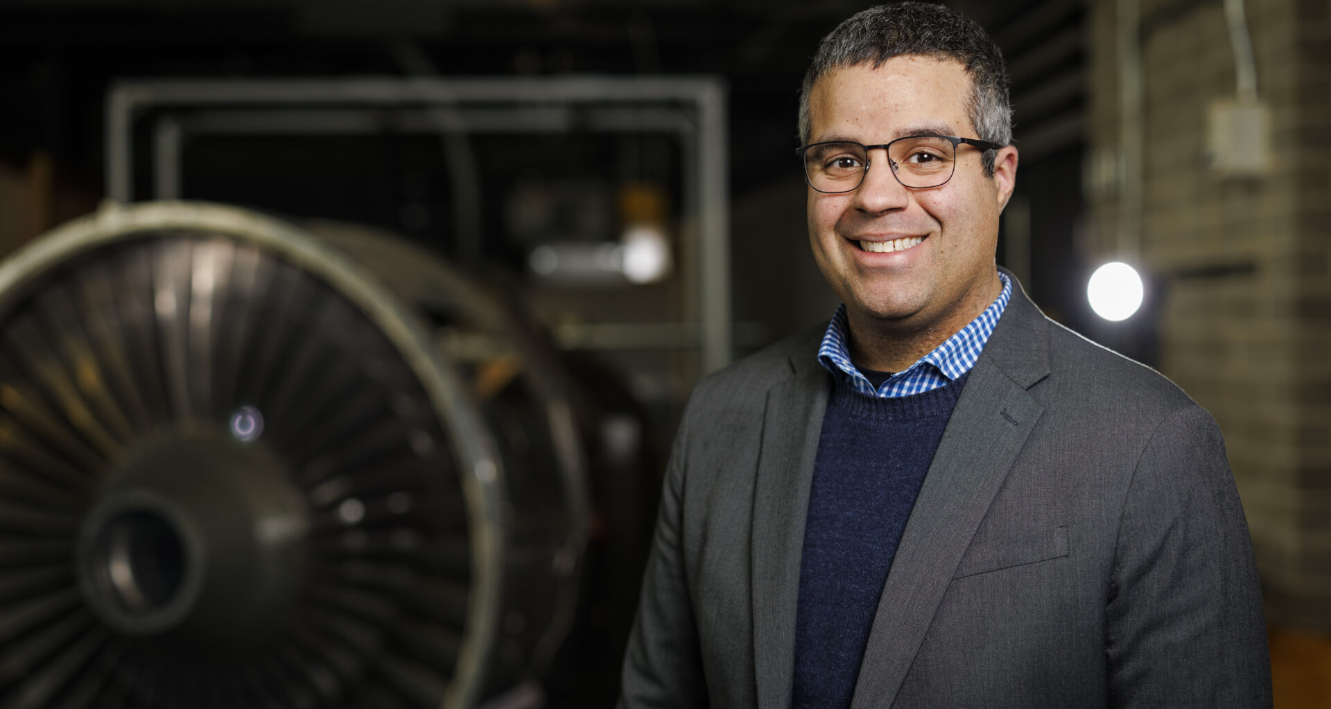 Managing traffic in space | MIT News