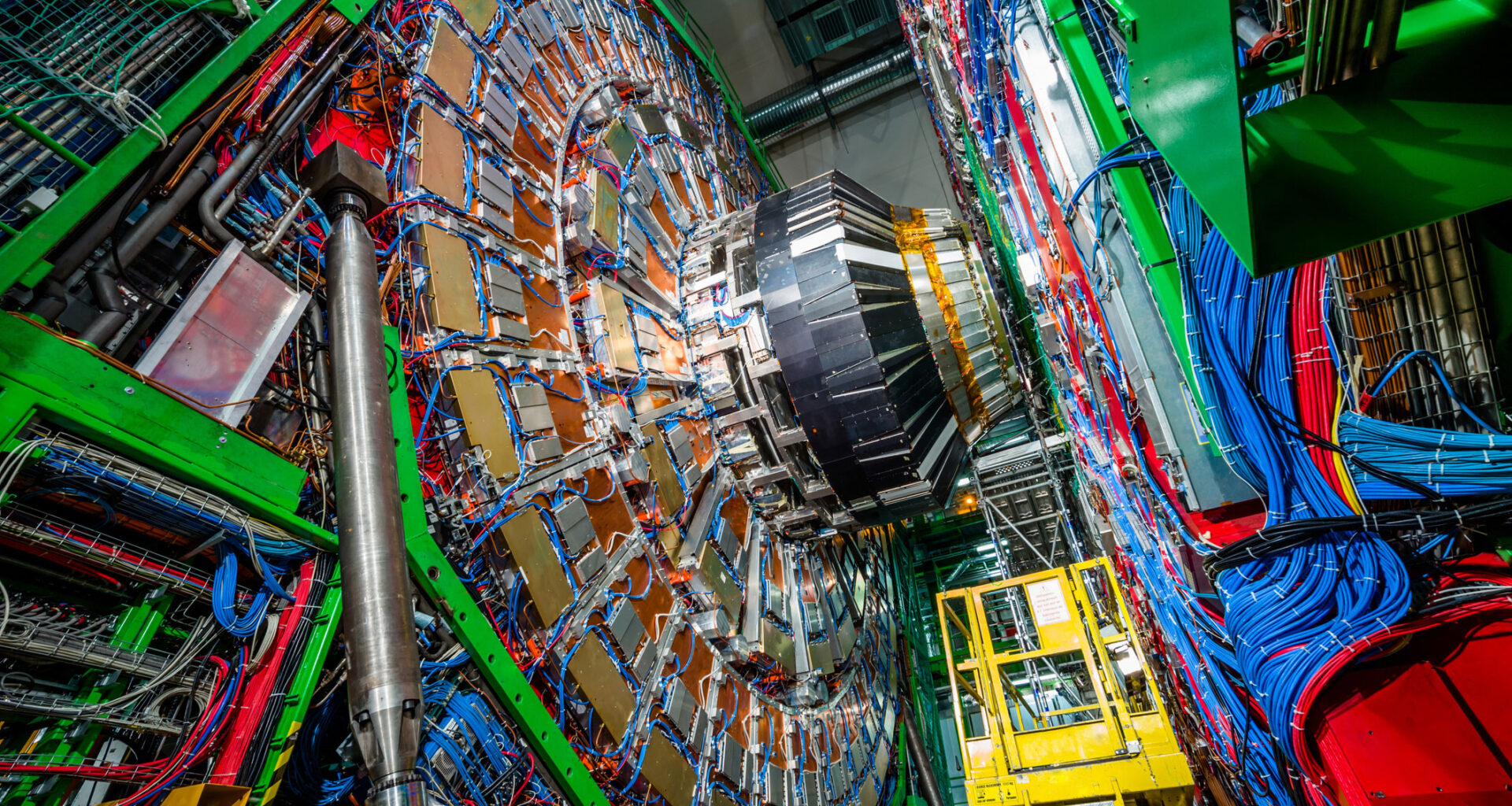 Physicists zero in on the mass of the fundamental W boson particle | MIT News