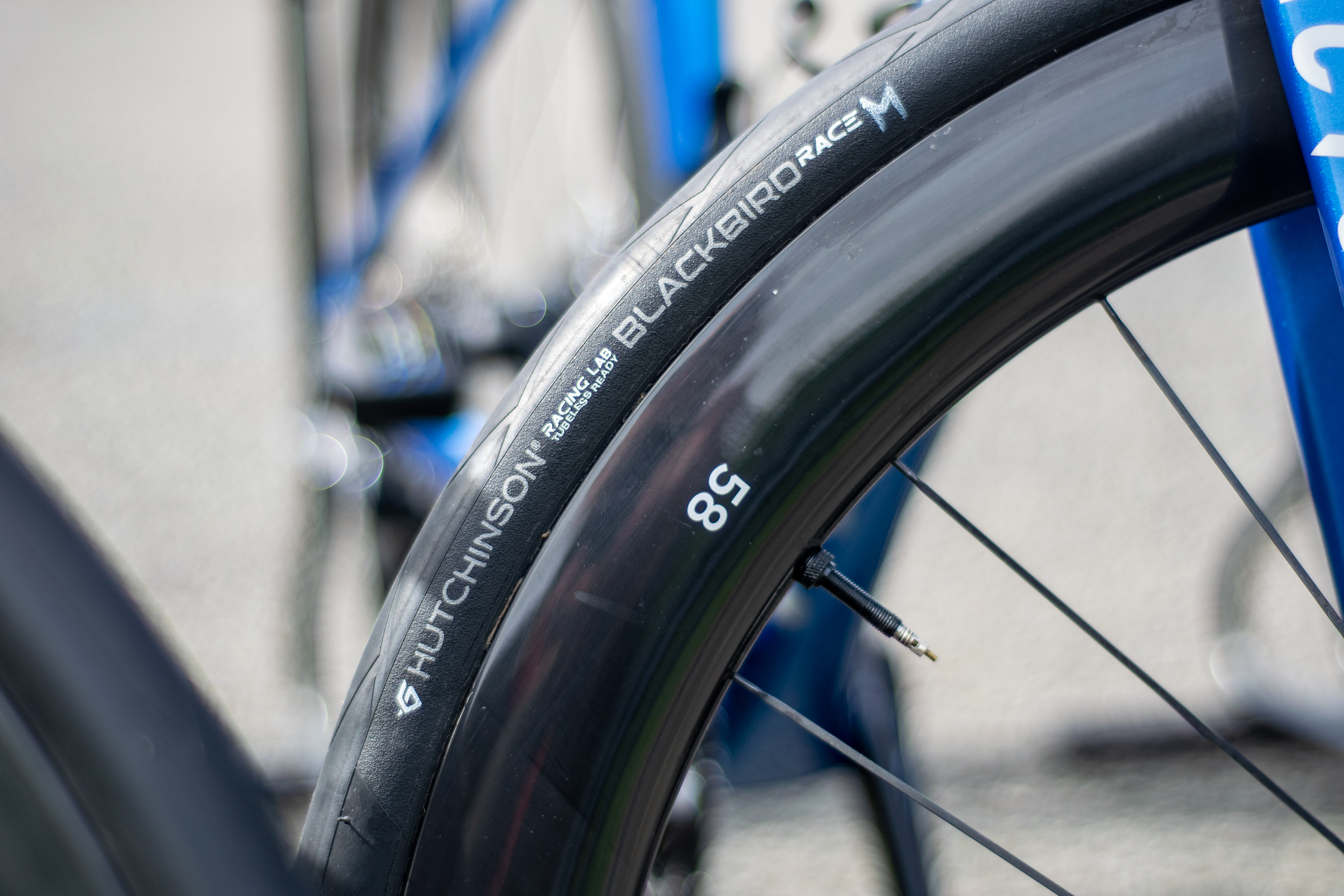 Bikes and tech from the start of Paris-Roubaix Femmes 2026