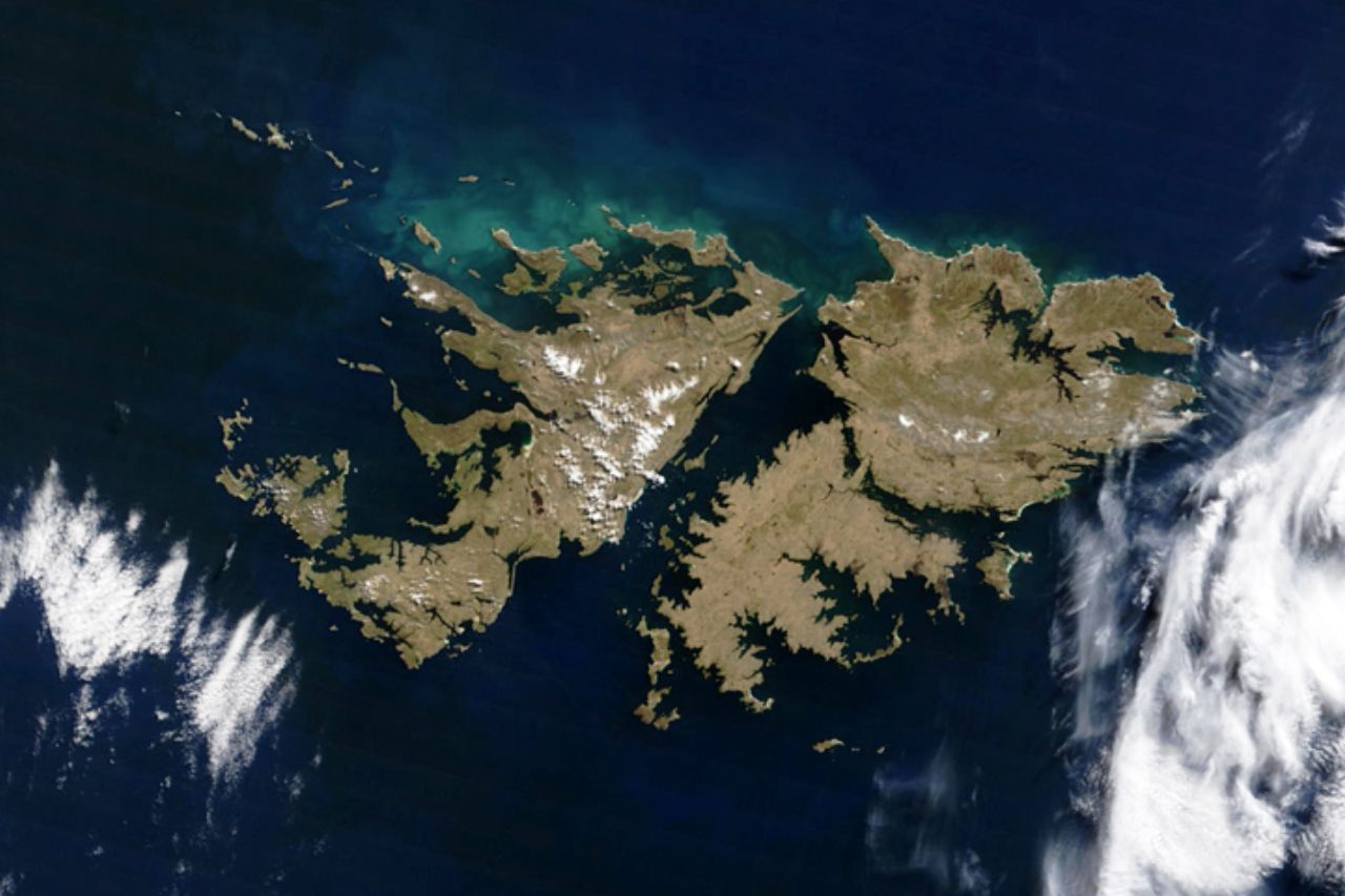 US weighs ending support for UK's claim to Malvinas, says Reuters