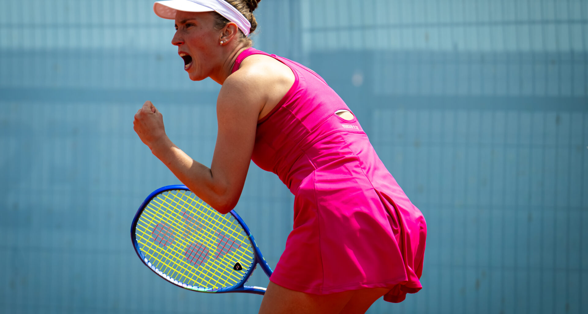 Mertens drops only three games vs. Eala; will next face Pliskova in Madrid