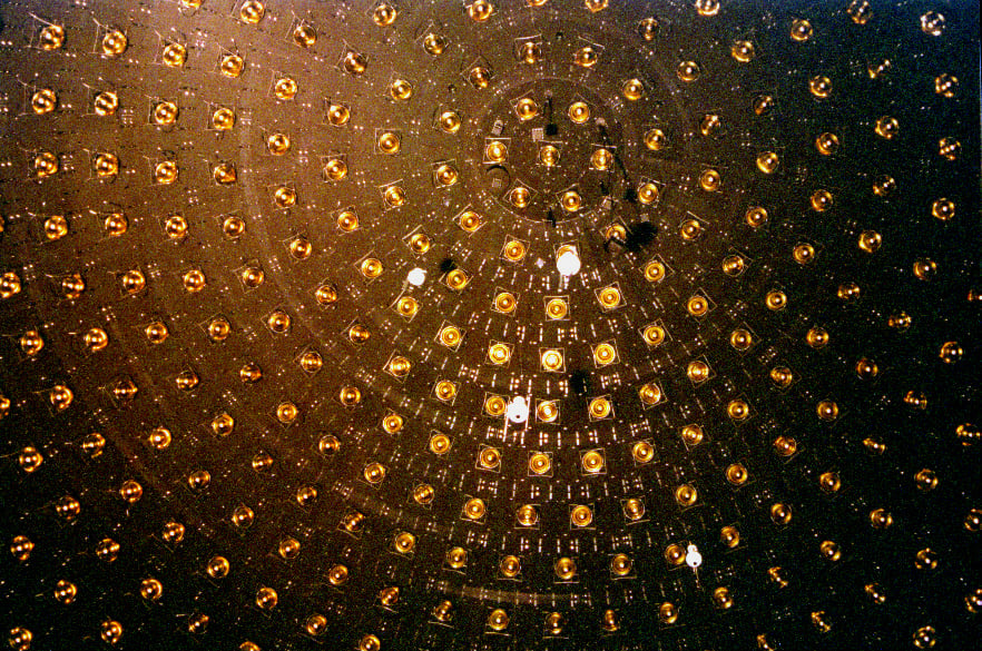The inside of the MiniBooNE neutrino detector (Credit : Fred Ullrich)