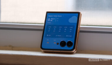 Motorola Razr Ultra weather widget