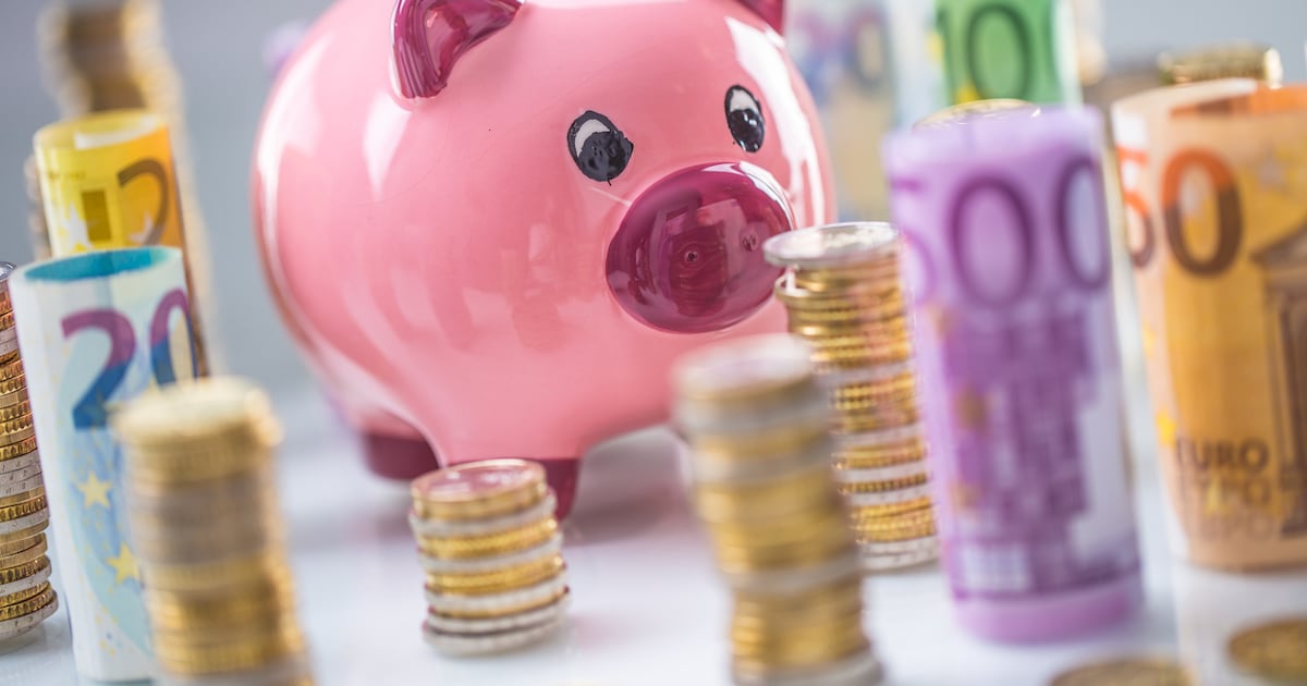 Irish households saved average of €2bn every month in 2025 – The Irish Times