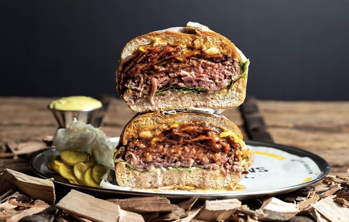 Israeli Kosher Burger Chain “Ruben” Launching 1st U.S. Location in Florida • YeahThatsKosher