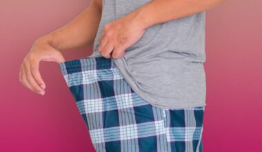 This is how many times a week men should get morning erections, according to age