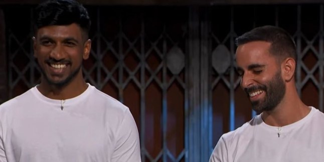 Peter Jones ?annoyed? by pet food business valuation | Dragons' Den - BBC BBC OMNI FOOD Two pet food entrepreneurs enter the Den, and the Dragons (Deborah Meaden, Steven Bartlett, Sara Davies, Peter Jones, Touker Suleyman) are shocked by the valuation of their business. Their pitch leads to some intense questioning!