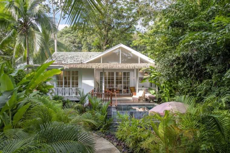 The bungalows at Aguas Claras are surrounded by greenery
