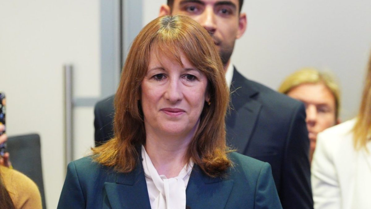 Cash ISA savers will face new tax blow after Reeves's rule change