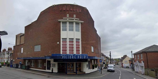 Wetherspoons pub refuses to serve Reform supporters