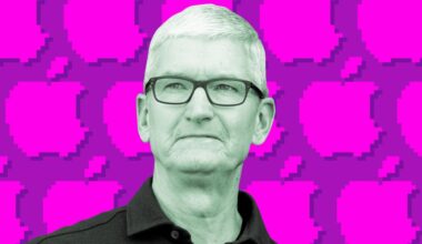 Apple CEO Tim Cook is stepping down