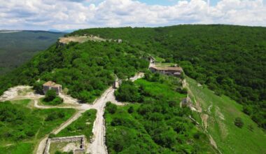Scientists Discover A Hidden Giant Magma Reservoir Nestled Just 15 Kilometers Beneath Tuscany's Surface