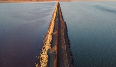 Scientists Just Discovered A 2.5 Mile Deep Freshwater Reservoir Found Under Great Salt Lake