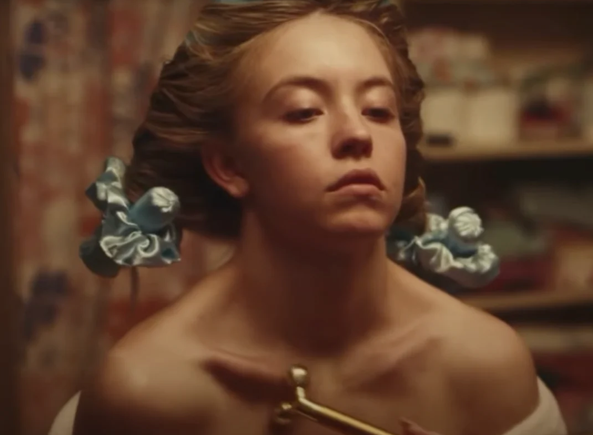 Cassie struggles with her body image in ‘Euphoria’