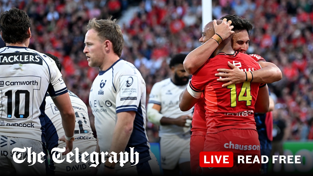 Toulouse play rugby from the gods to demolish Bristol