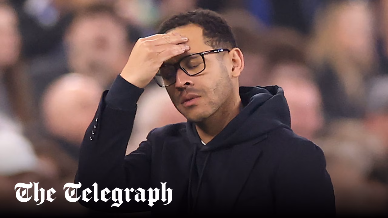 Chelsea in talks over Liam Rosenior future and change of strategy