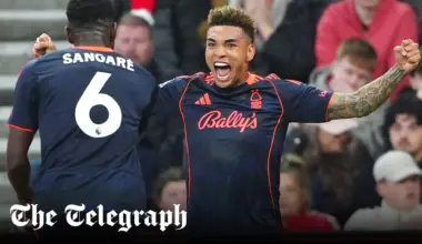 West Ham and Spurs face fight to death as Forest thrash Sunderland