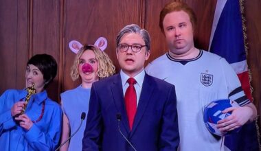 Keir Starmer Speaks With Olivia Colman & Peppa Pig