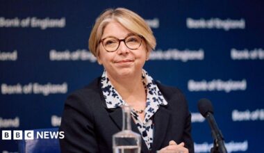 Sarah Breeden at a Bank of England meeting