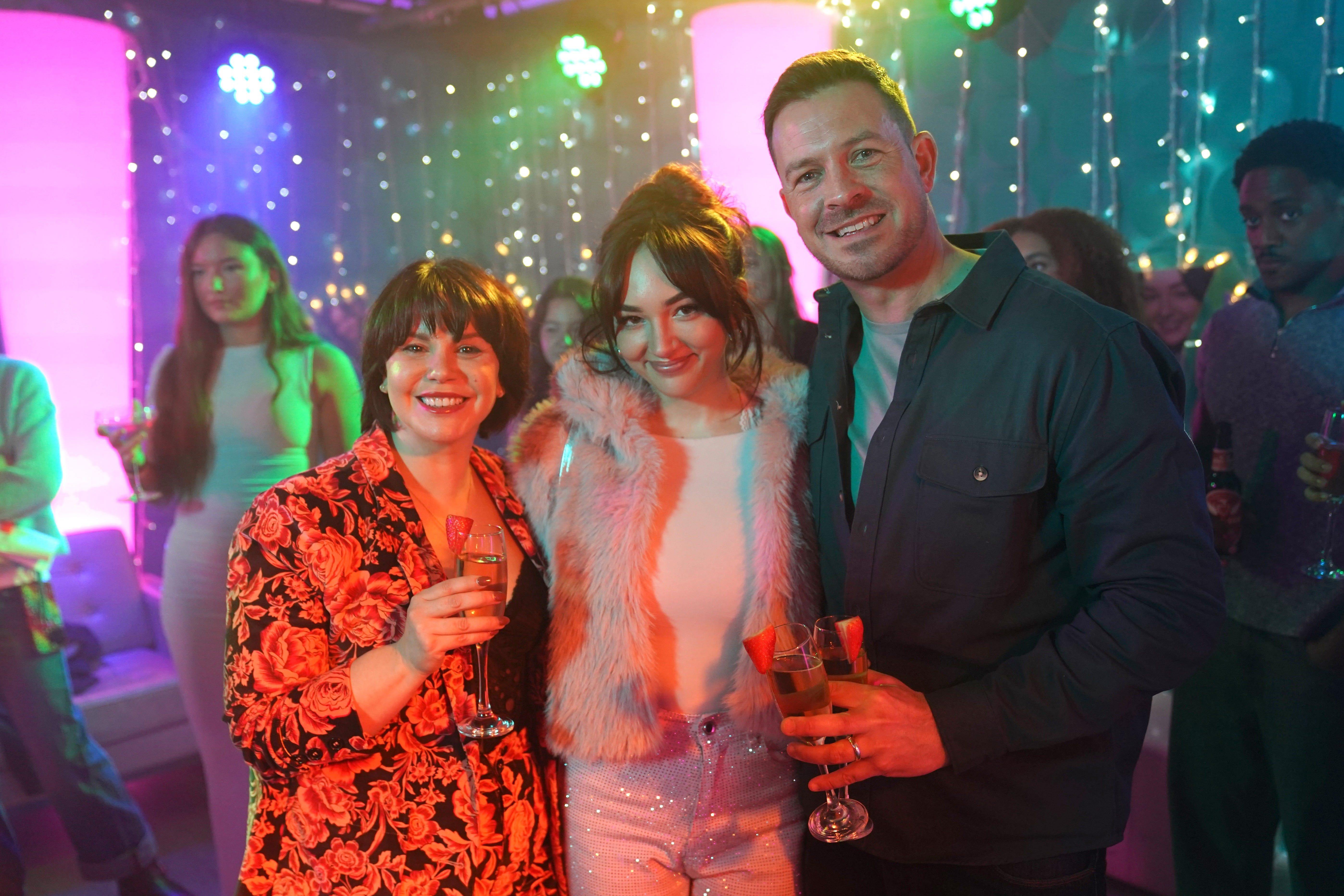 embargo 07042026 nancy osborne, frankie osborne and darren osborne in hollyoaks