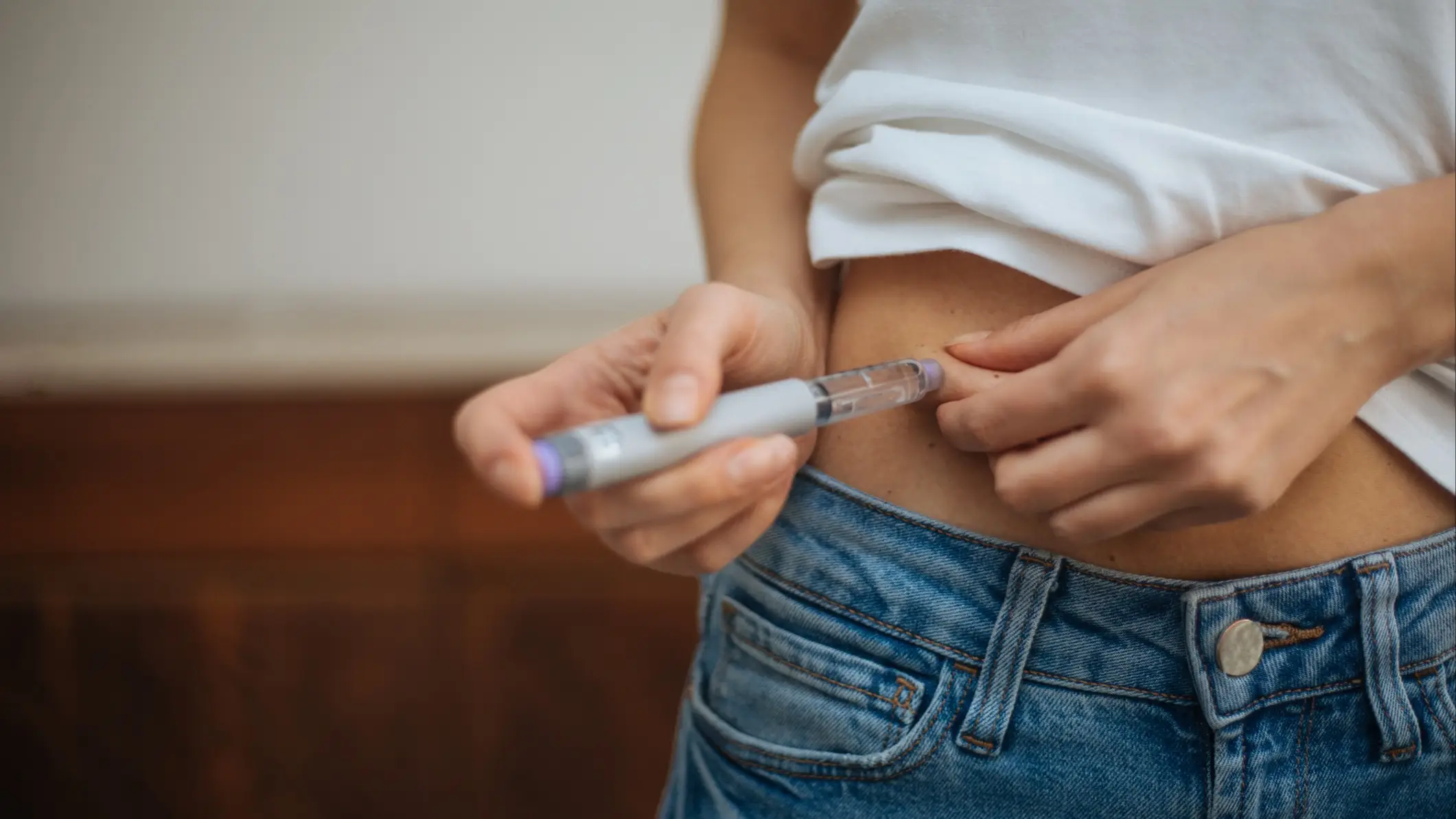 A doctor has highlighted a 'miserable' side effect of weight-loss jabs 