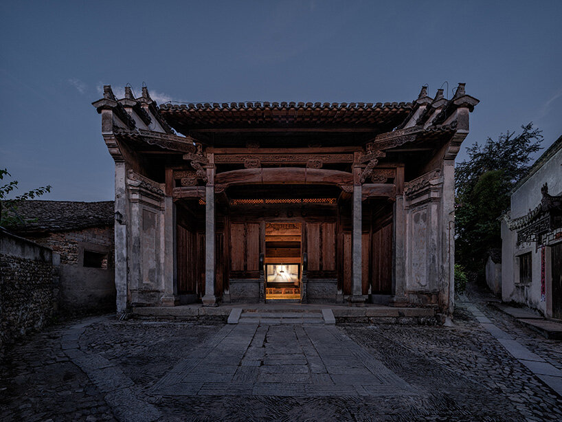 atelier guo inserts cinema into an ancestral hall in china without touching its past - 3