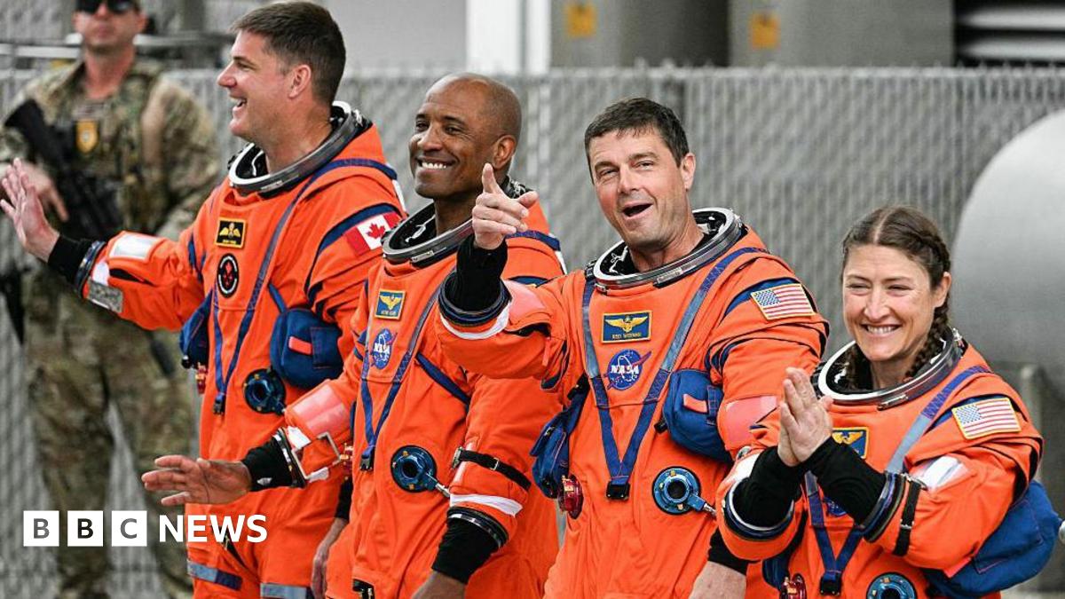 Artemis: Astronauts arrive at launch pad for first crewed mission around Moon in more than 50 years