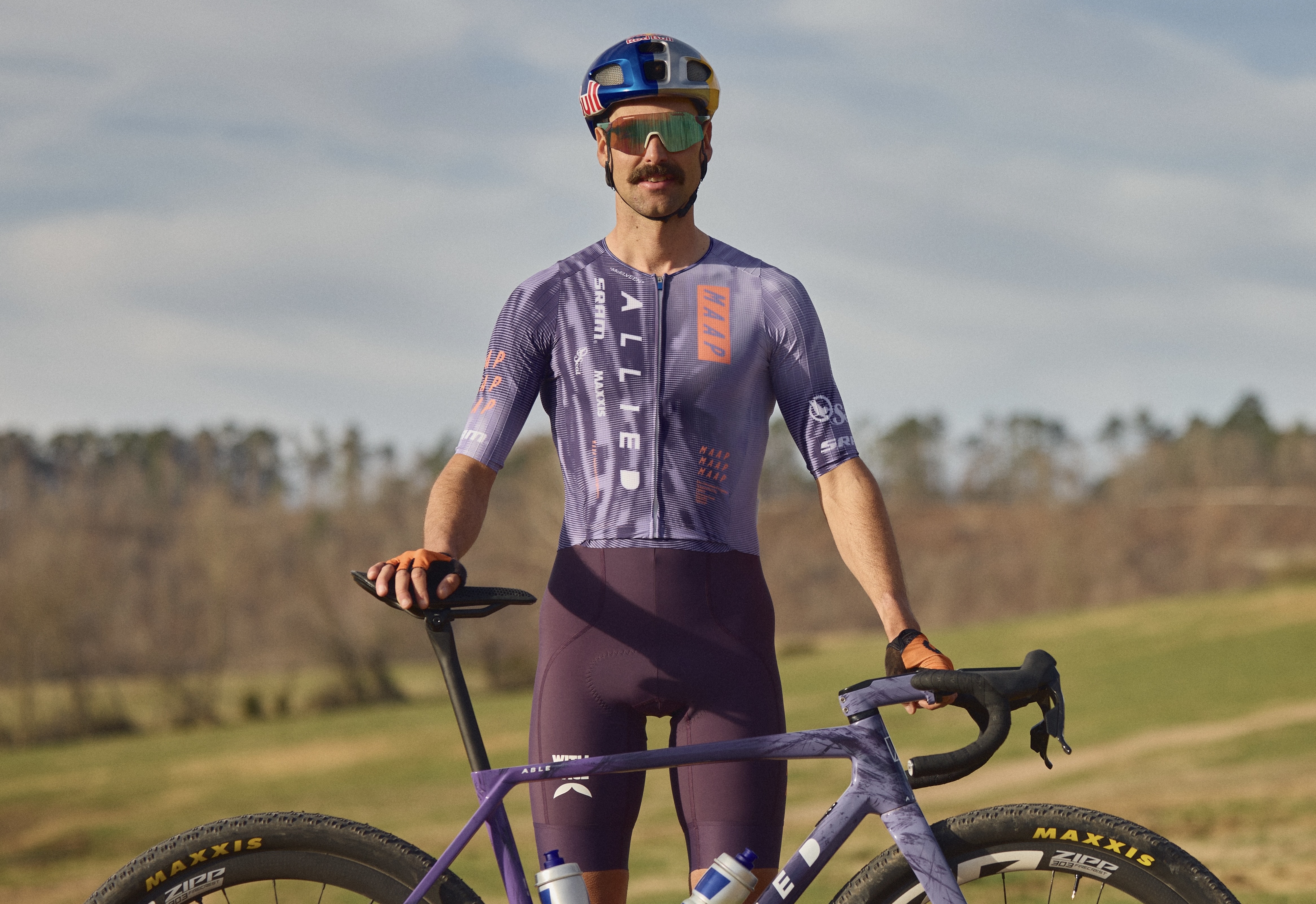 Payson McElveen shows off the new kit and setup for his 2025 campaign with Allied Cycle Works
