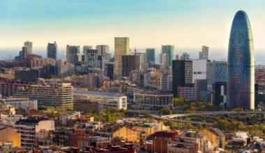 Savills UK | Cross border buyers return to European offices
