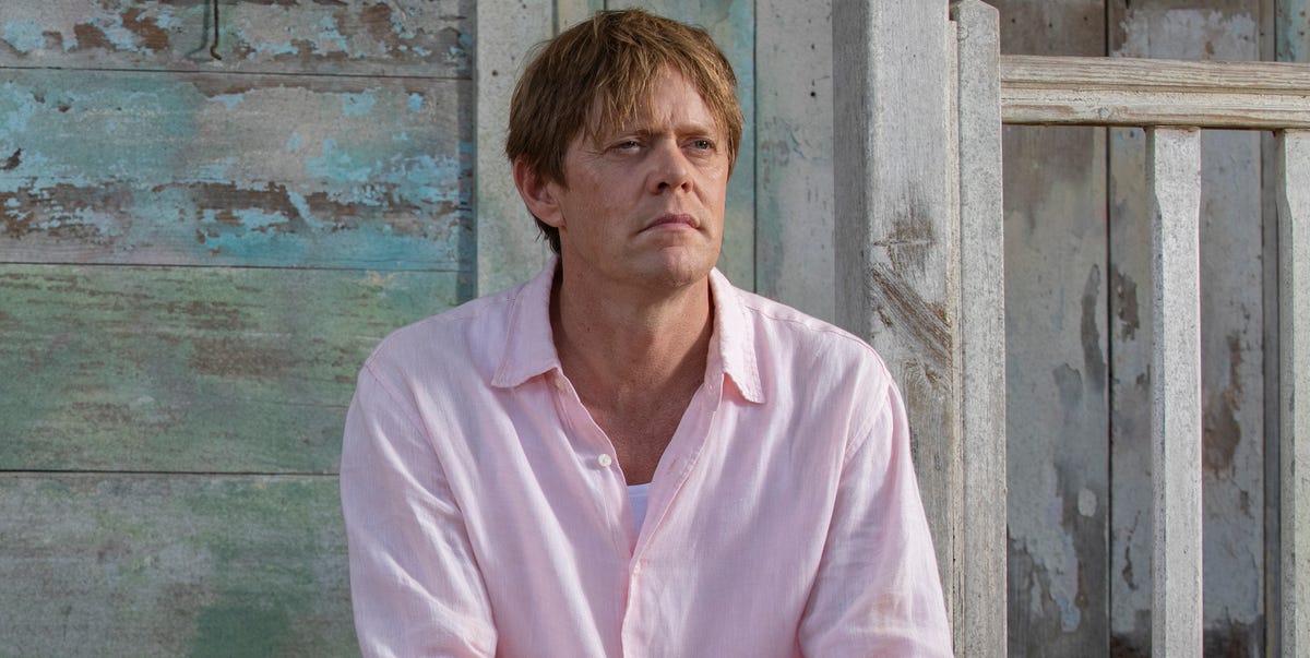 Beyond Paradise just set up a series-first with Dolphin Cove, and it means more than you might think