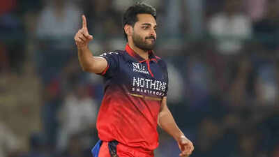 Bhuvneshwar Kumar joins Jasprit Bumrah in elite IPL club, becomes second pacer ever to ...