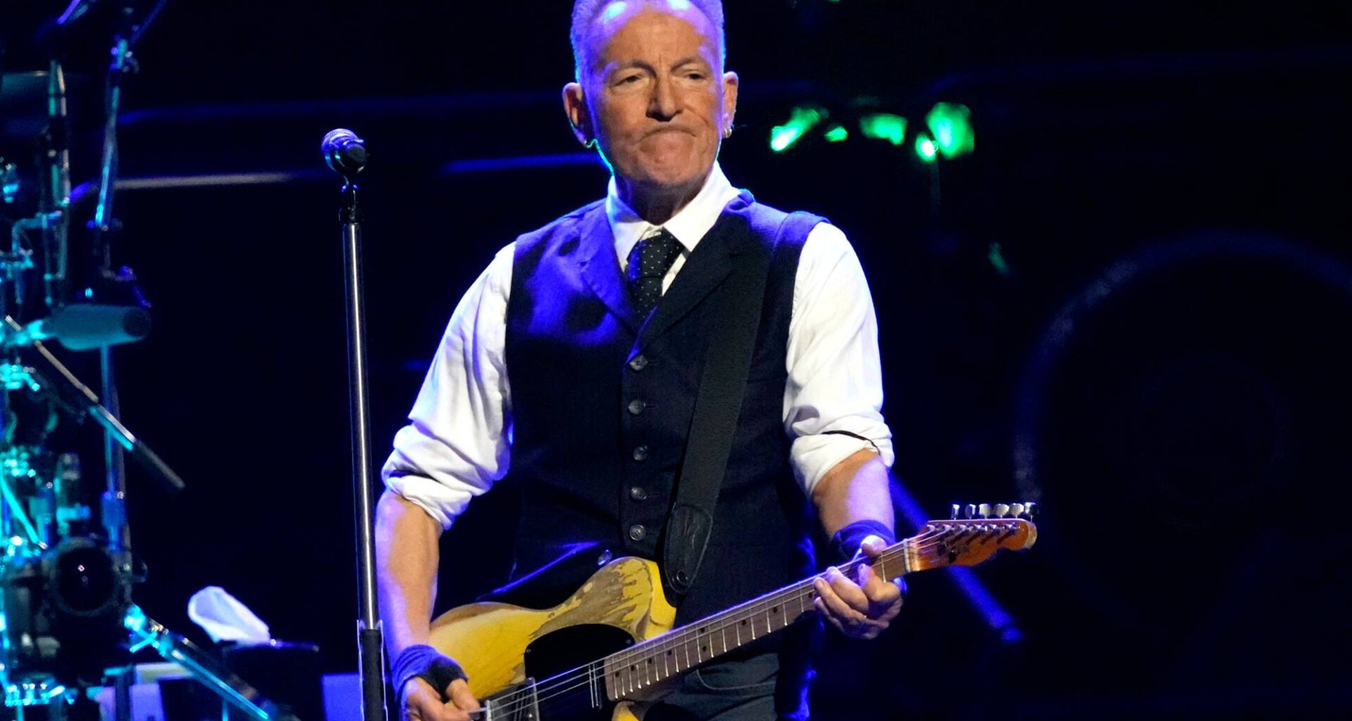 Watch Bruce Springsteen join John Densmore for cover of The Doors' 'Light My Fire'