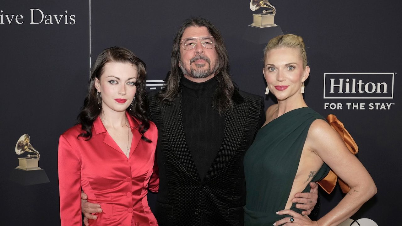 Violet Grohl, Dave Grohl, and Jordyn Grohl attend the Pre-GRAMMY Gala on January 31, 2026