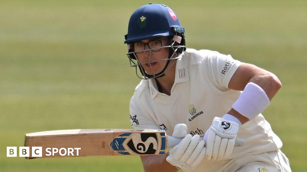 Asa Tribe batting for Glamorgan