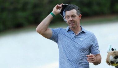 leaderboard, scores, commentary from round 4 as Rory McIlroy leads
