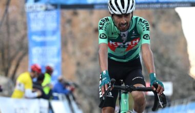 Ivan Sosa finishes a stage of the Volta Comunitat Valenciana