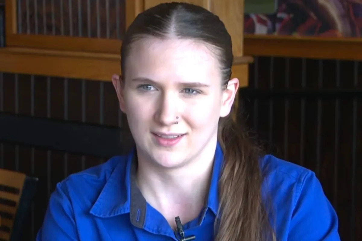 Applebee’s Manager Hailed as a Hero After Helping 50 People Shelter in Kitchen During Tornado with 130 MPH Winds