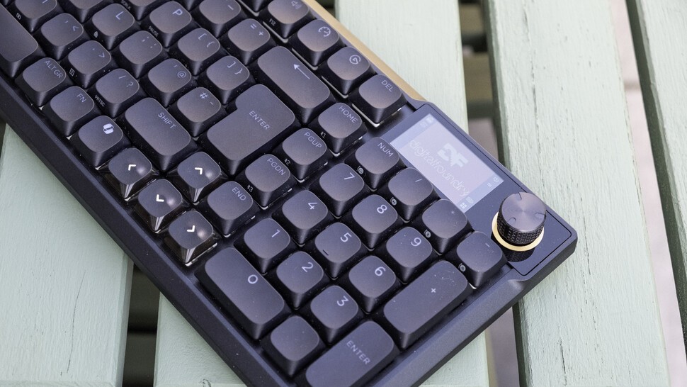 Corsair Vanguard Air 99 Wireless - hardware 12