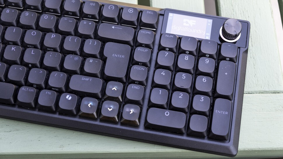Corsair Vanguard Air 99 Wireless - hardware 3