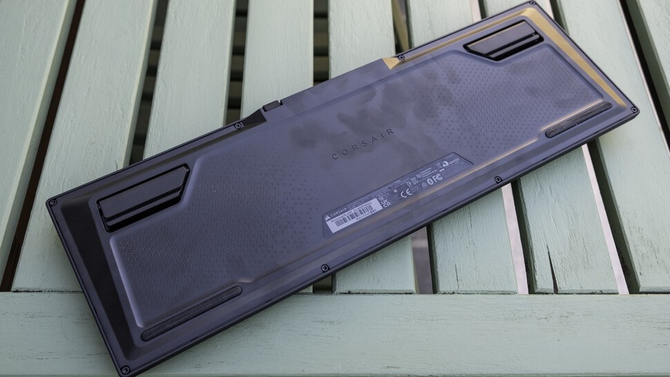 Corsair Vanguard Air 99 Wireless - hardware 8