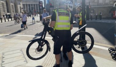 “The rules apply to everyone”: Number of London cyclists fined for jumping red lights more than doubles in a year, as police warn about endangering pedestrians “for sake of saving a few minutes” - Cycling News | Bike Reviews