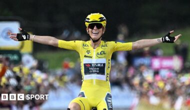 Pauline Ferrand-Prevot celebrates winning the Tour de France Femmes 2026