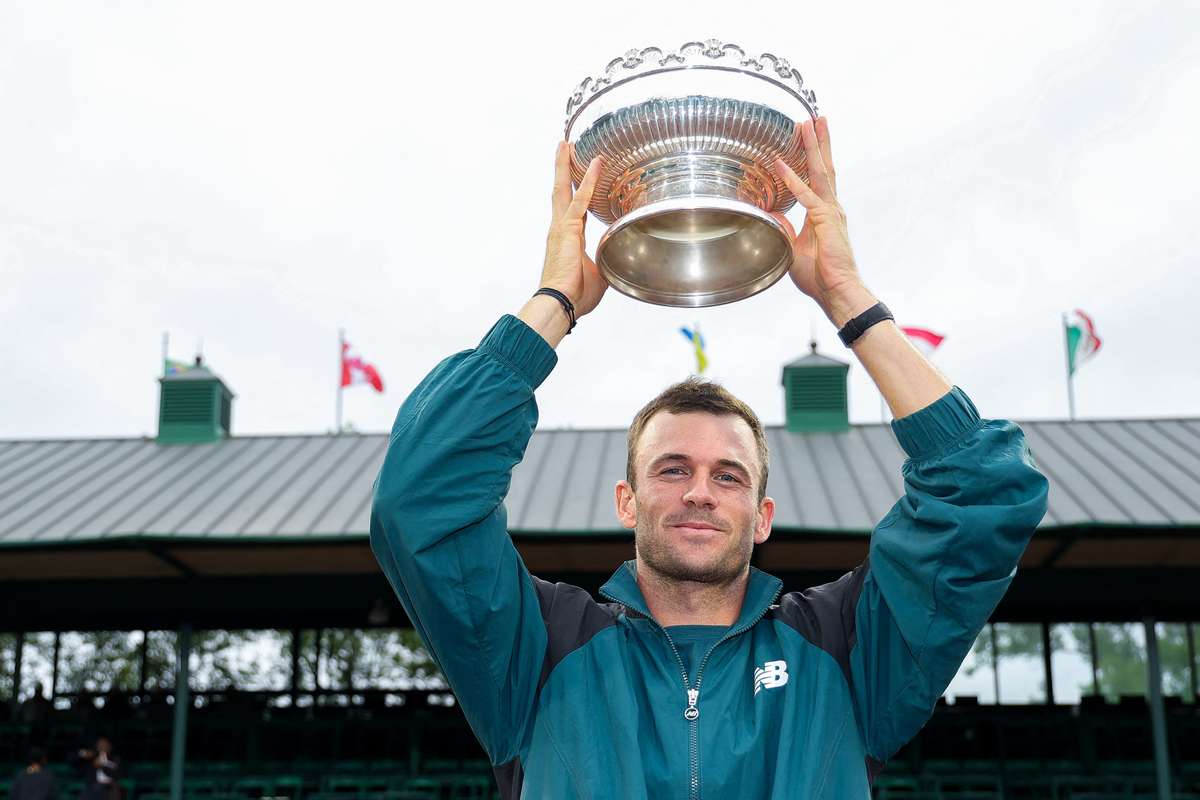 Paul saves three match points in Houston to win final