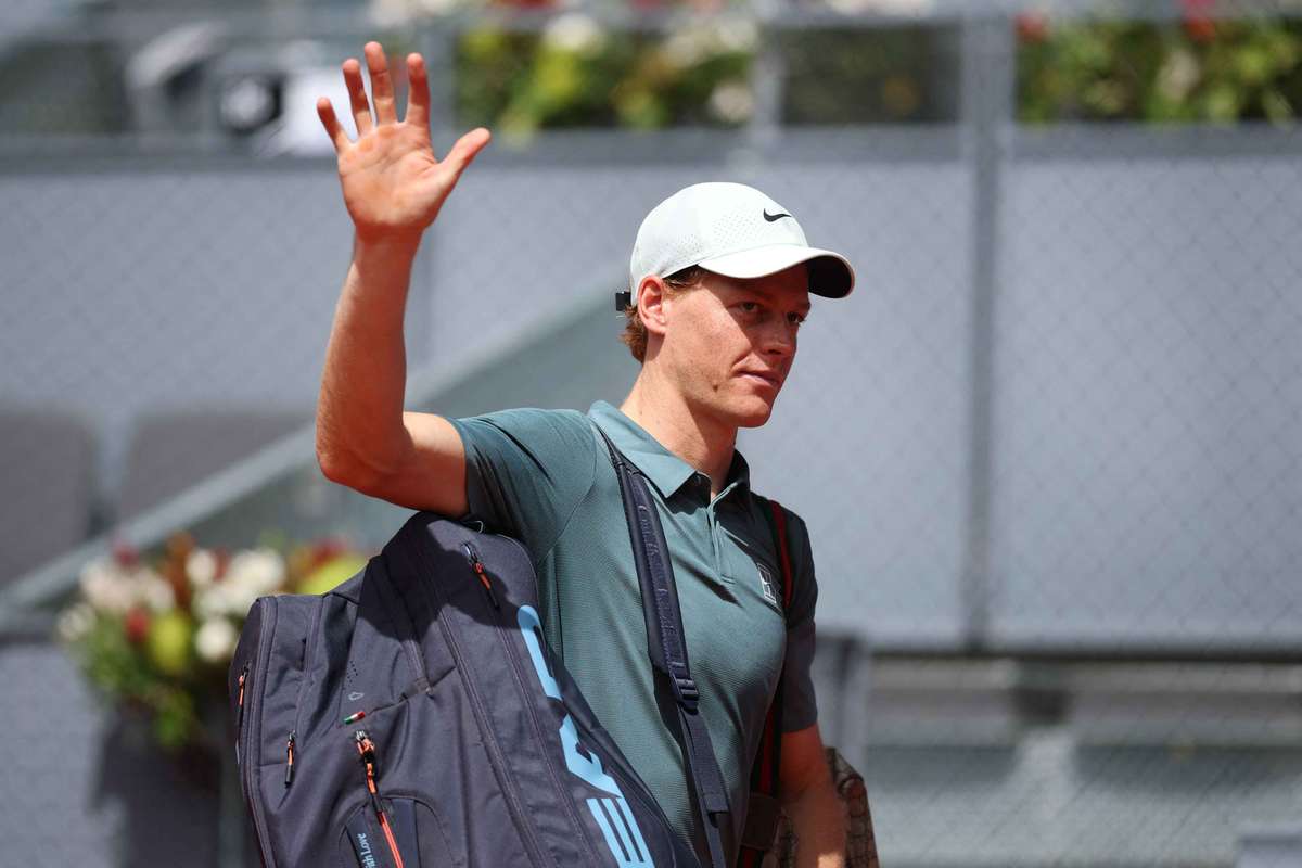 Sinner questions 'unusual' schedule after surging into Madrid quarters