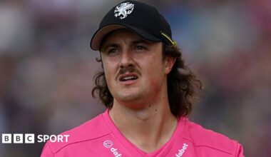 Tom Kohler-Cadmore in action for Somerset